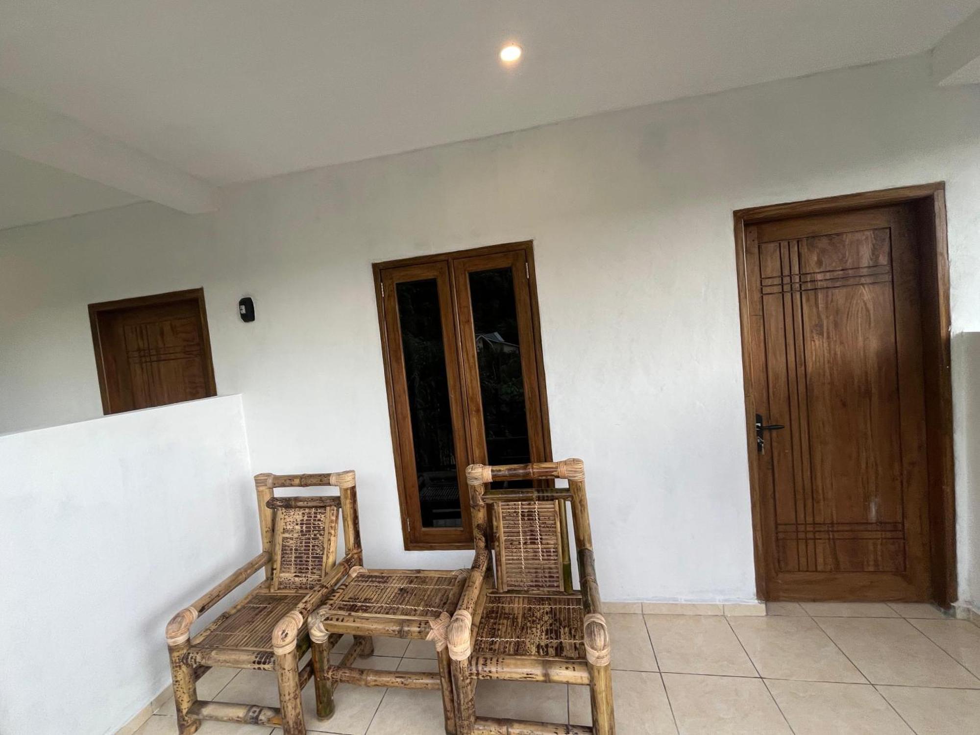 Roby Homestay Kuta  Exterior foto